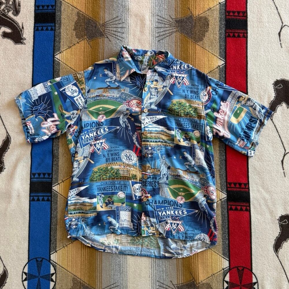 Vintage Men’s New York Yankees Reyn Spooner Button Up Hawaiian Shirt Size Medium